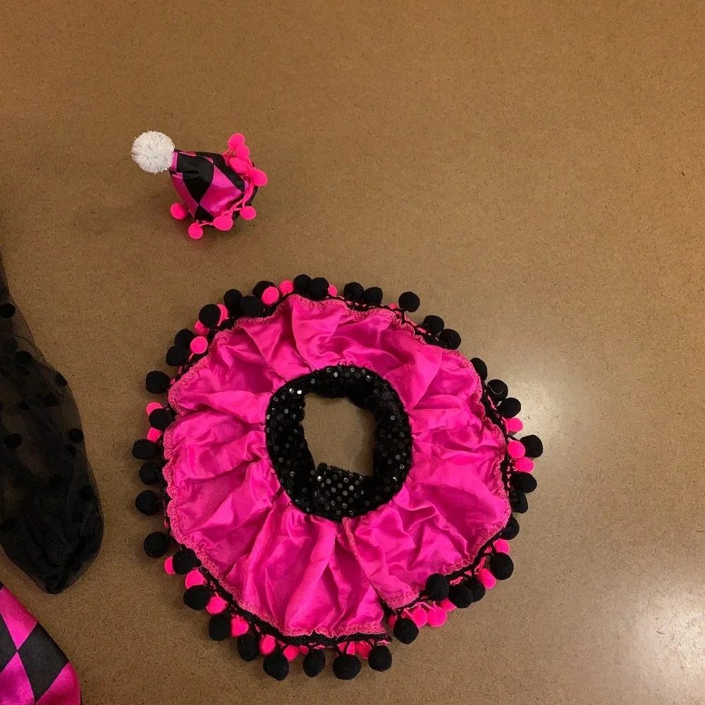 Spirit Halloween Child Medium (8-10) Pink Black Neon Clown Costume NWT *Flaw